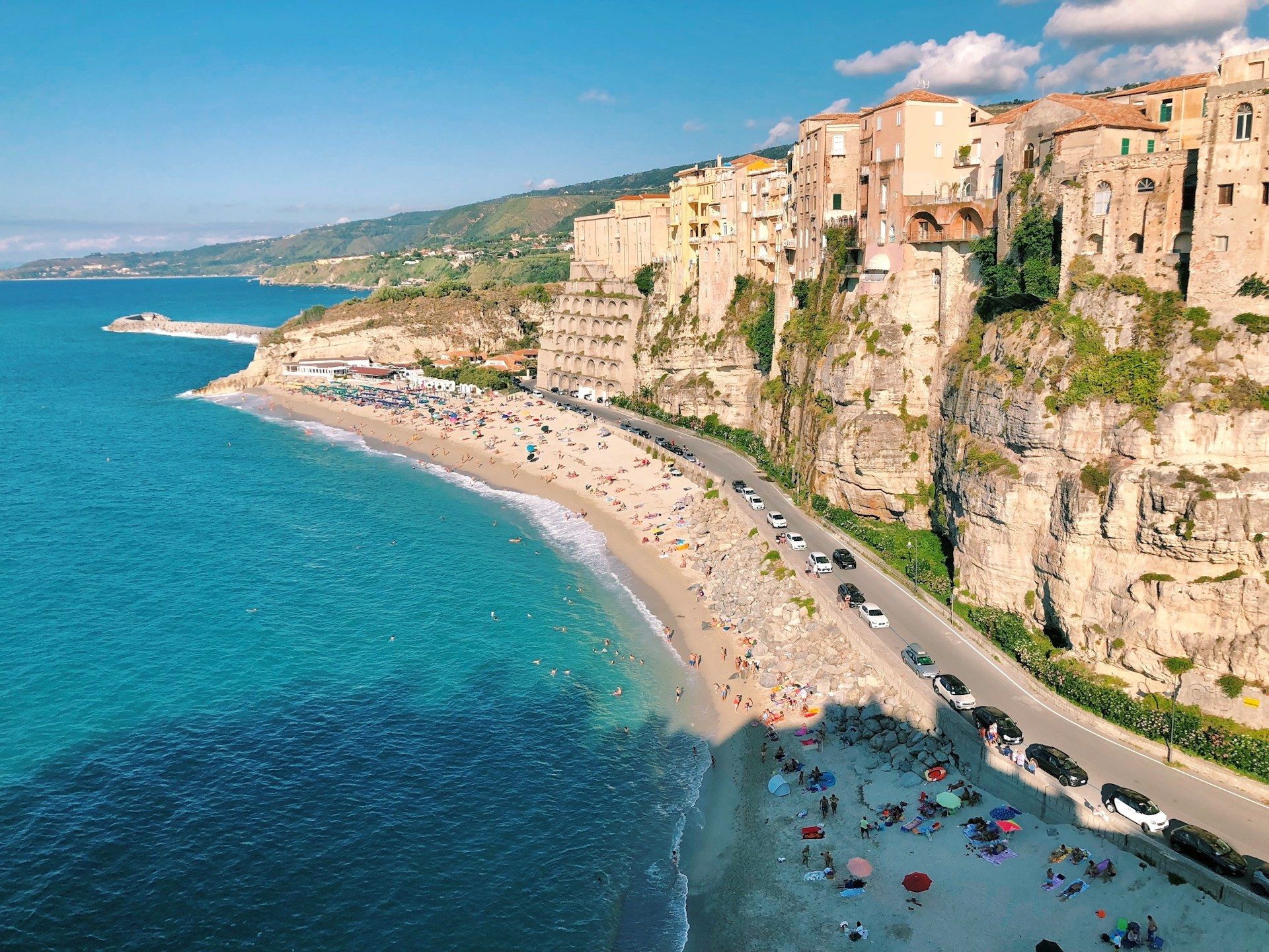 New Italian Campaign Wants You to Look Beyond the Selfie Spots