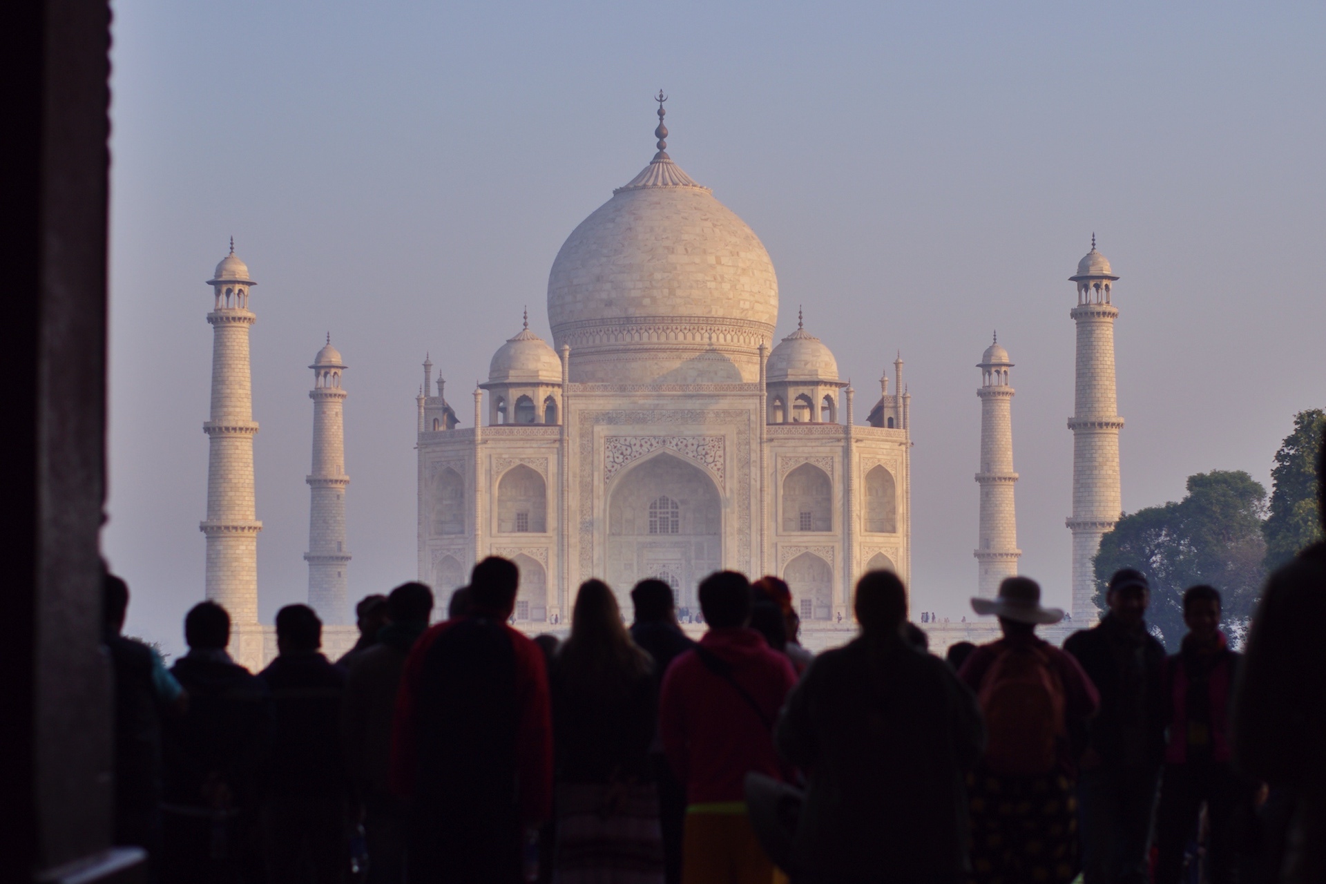 Bil See The Taj Mahal Hero