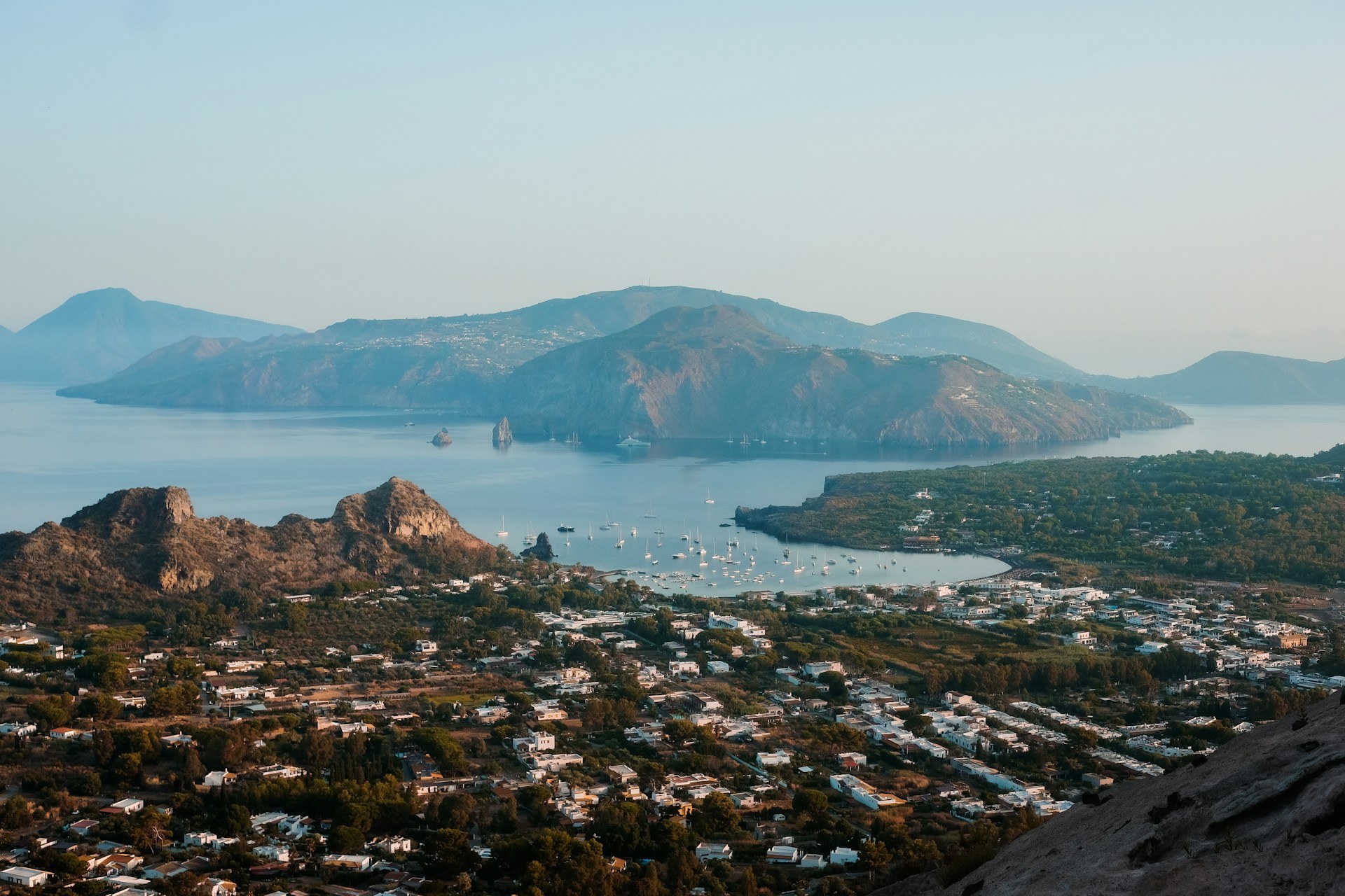 Italy’s Building a Bridge to Sicily – 2,000 Years After the Romans Dreamed It Up!