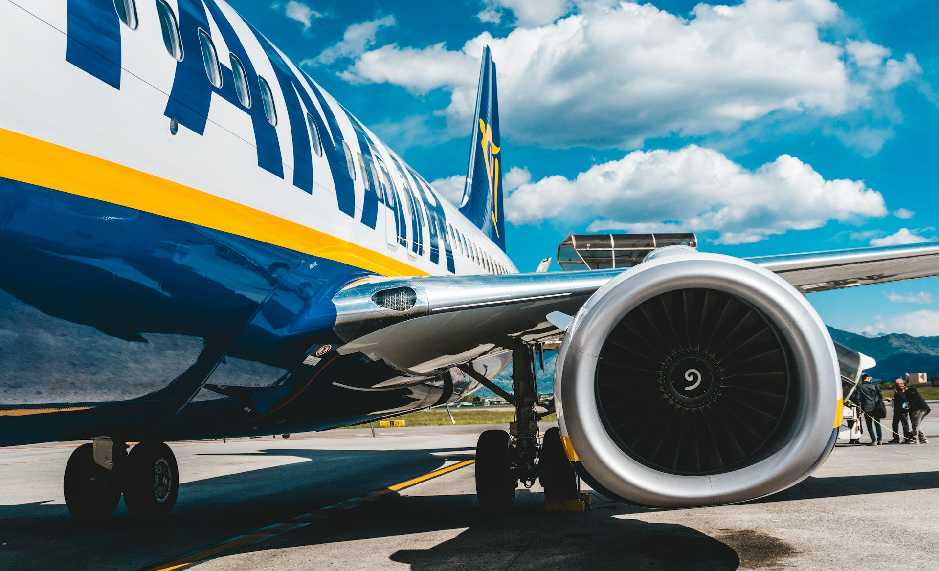 Ryanair Goes Fully Digital: Paper Boarding Passes Out from November - Here's What You Need to Know