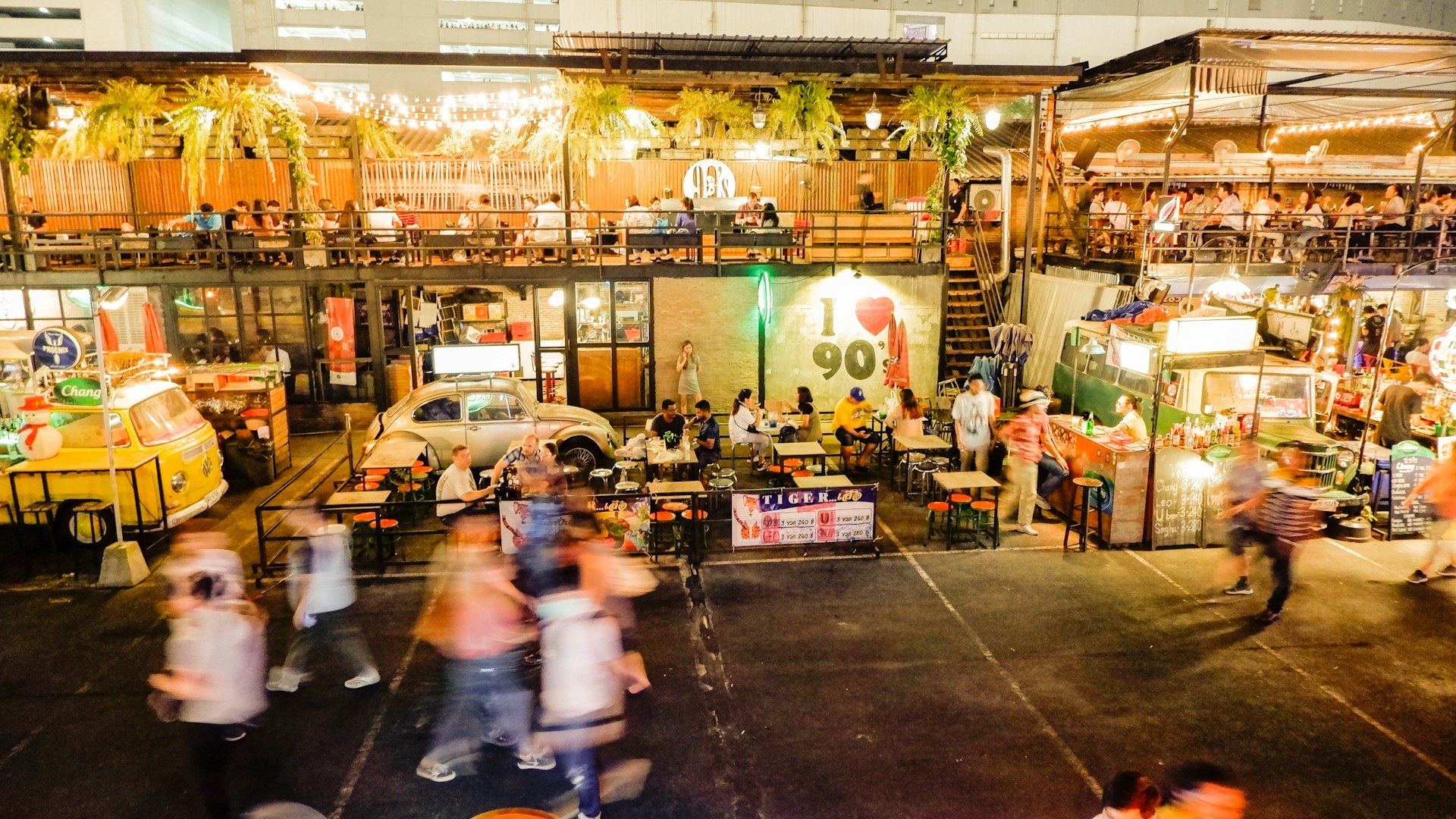 https://www.contiki.com/en-gb/tours/thailand-malaysia-and-singapore-escapade?optionId=1648