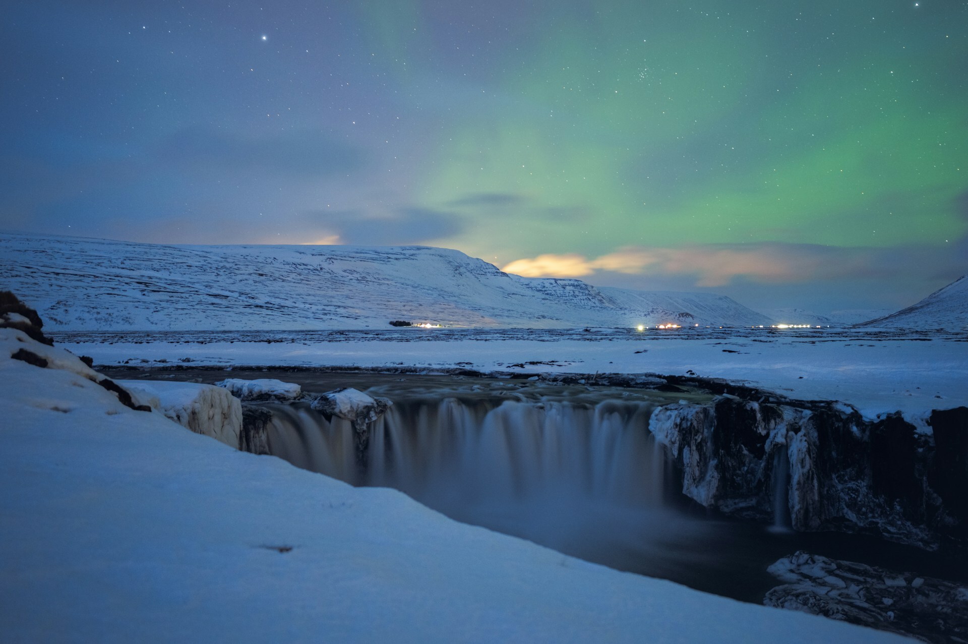 Iceland’s Spectacular Sky Show: March Equinox to Bring Heightened Aurora Activity